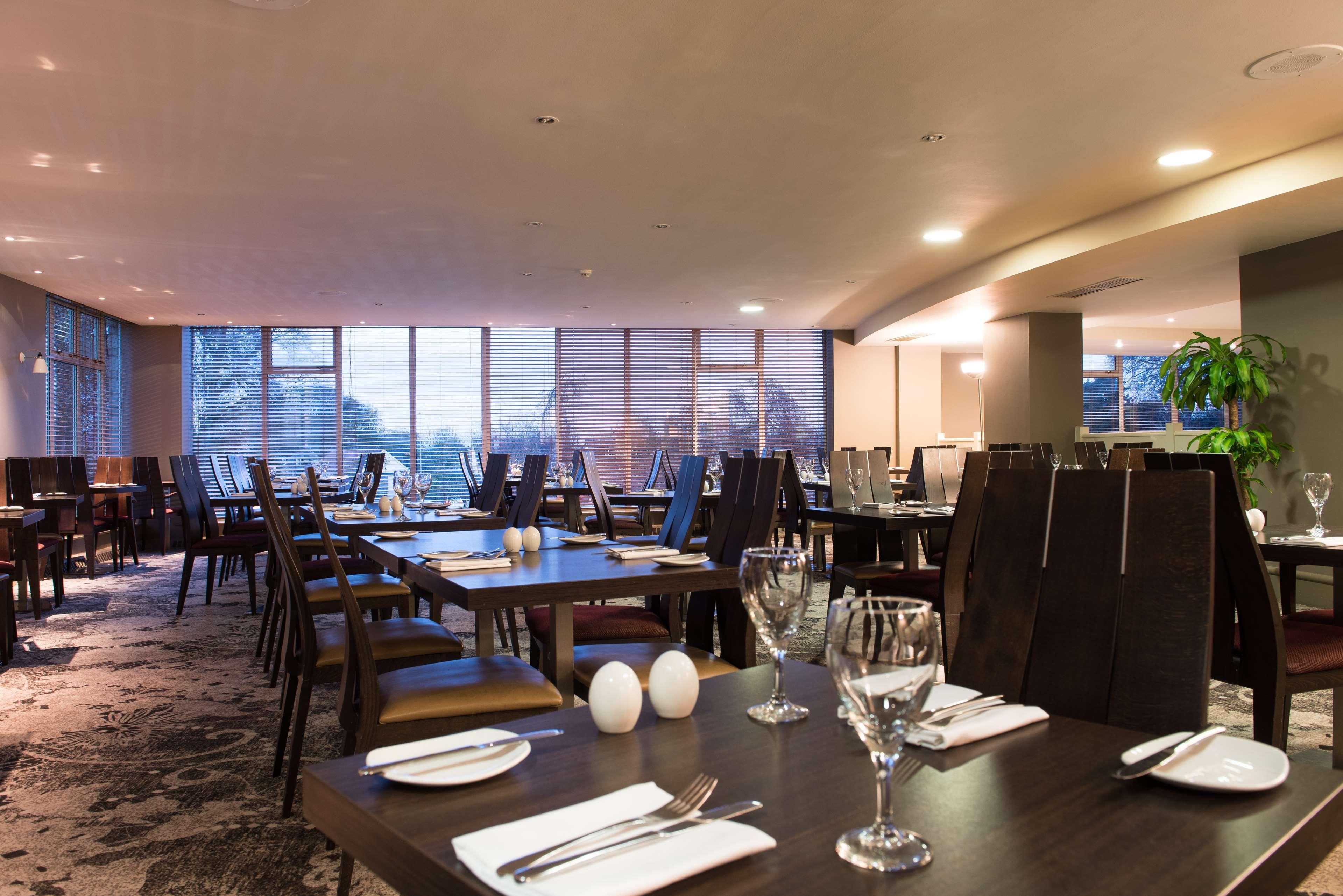 Doubletree By Hilton Aberdeen Treetops Kültér fotó