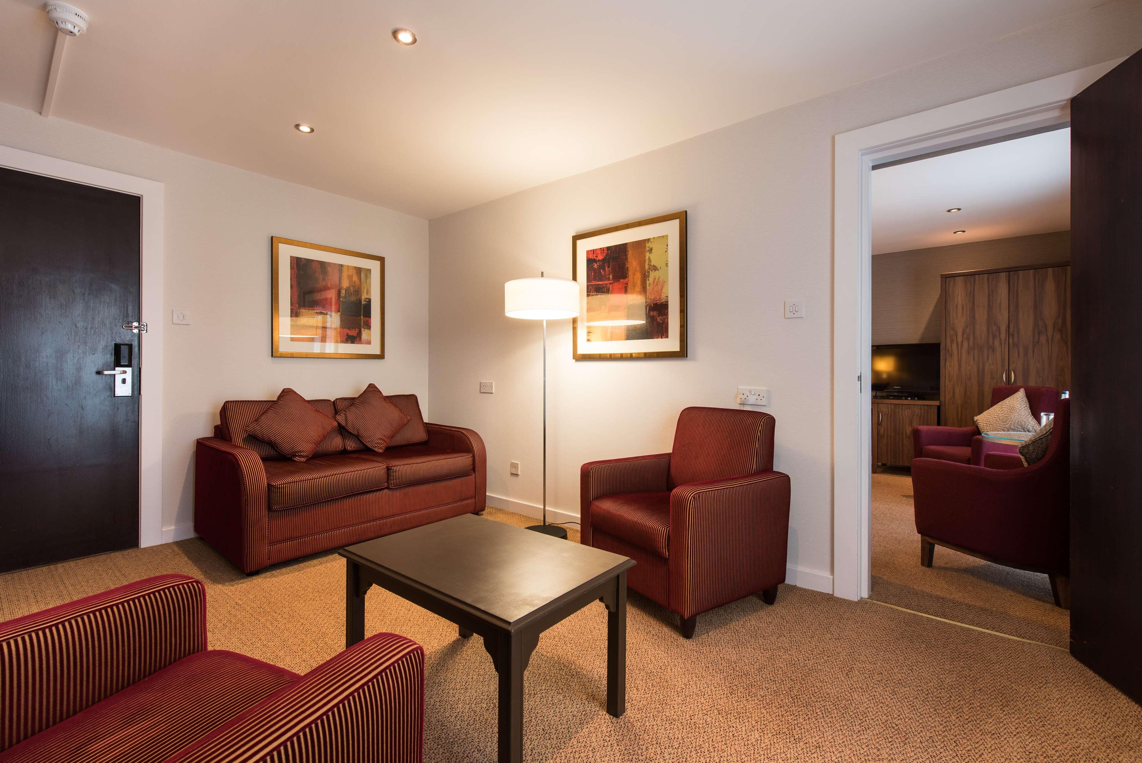 Doubletree By Hilton Aberdeen Treetops Kültér fotó
