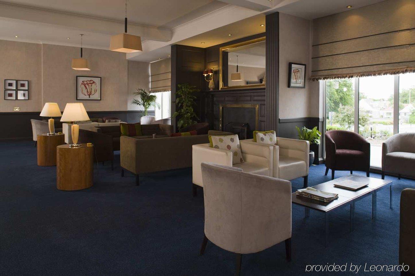 Doubletree By Hilton Aberdeen Treetops Beltér fotó