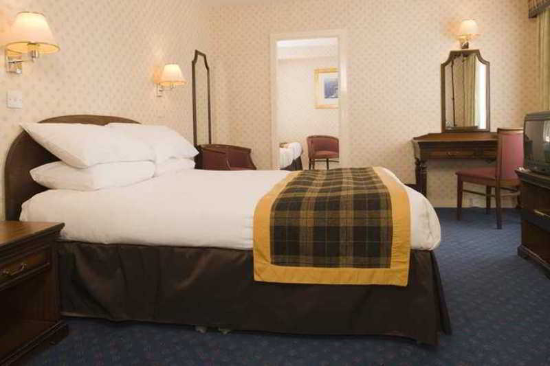 Doubletree By Hilton Aberdeen Treetops Szoba fotó