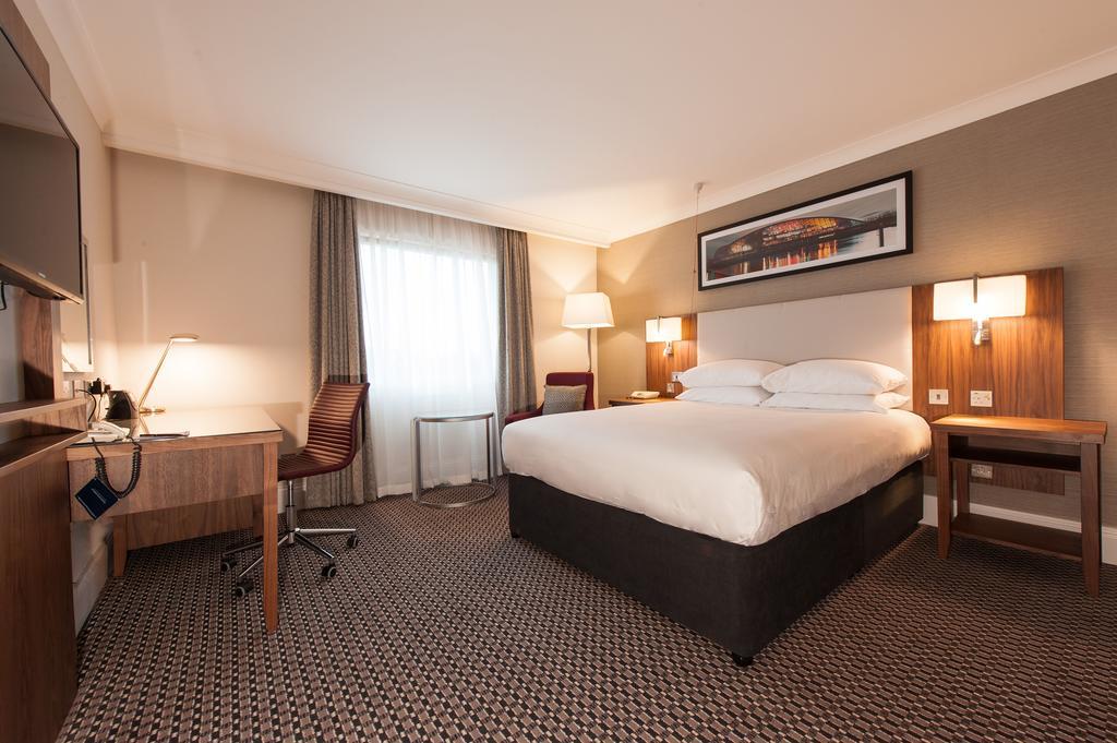 Doubletree By Hilton Aberdeen Treetops Kültér fotó