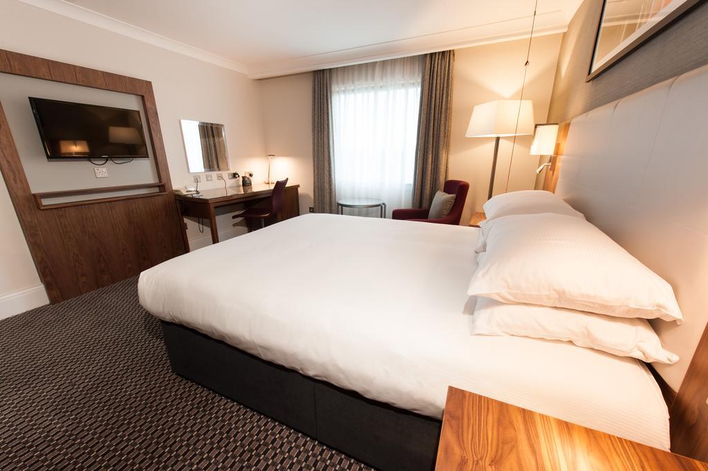 Doubletree By Hilton Aberdeen Treetops Kültér fotó